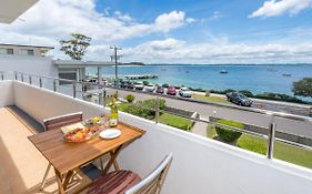 Del Rae Unit 8 25 Shoal Bay Road