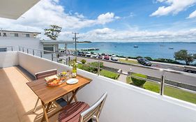 Del Rae Unit 8 25 Shoal Bay Road